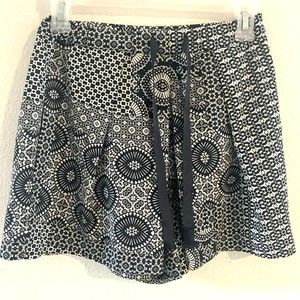 Zara Trafaluc Shorts Size Small Pleated Black Flowy Boho